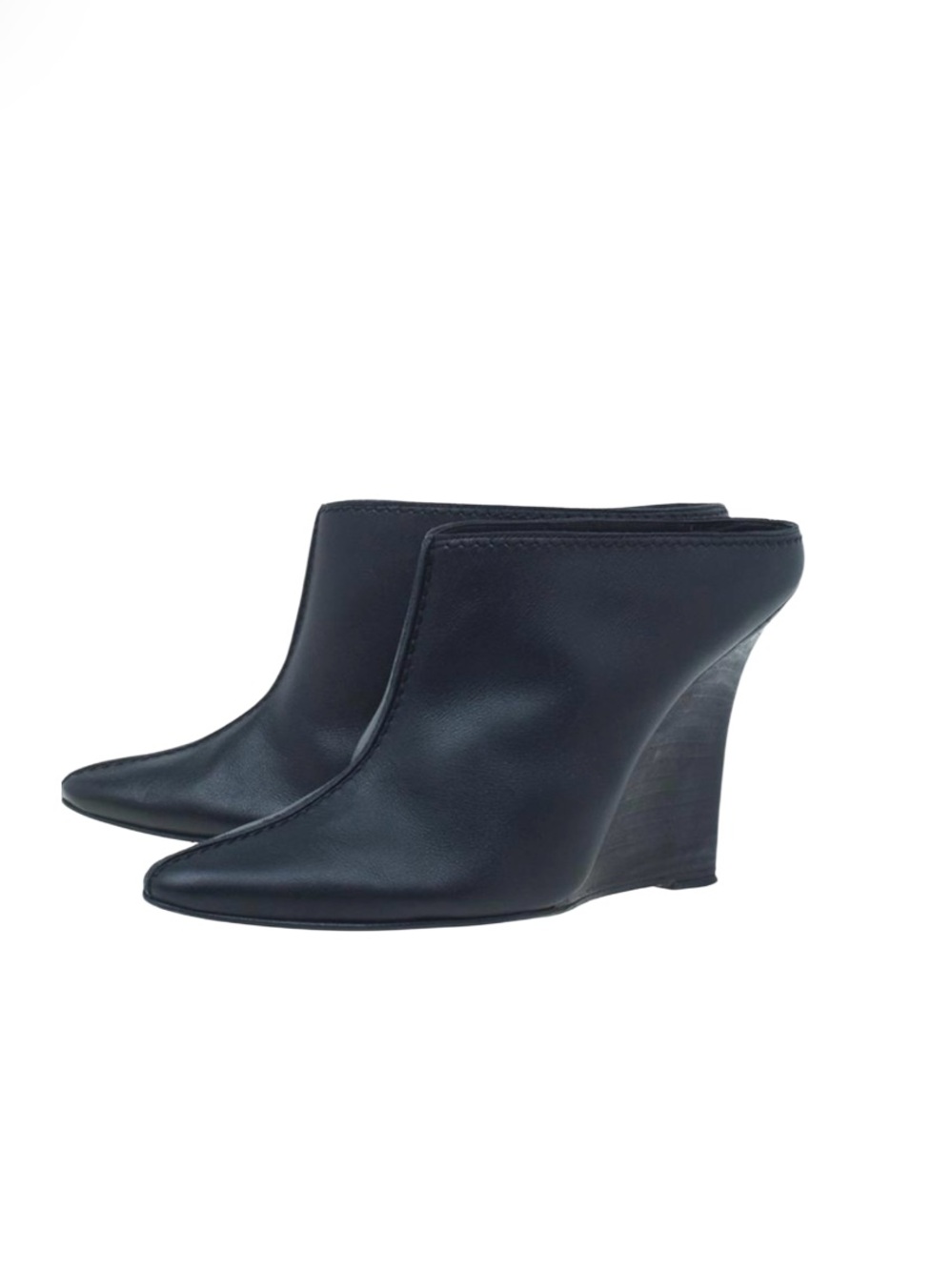 Manolo Blahnik Black Leather Samba Mules
